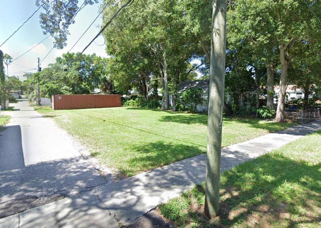 413 LEBEAU STREET