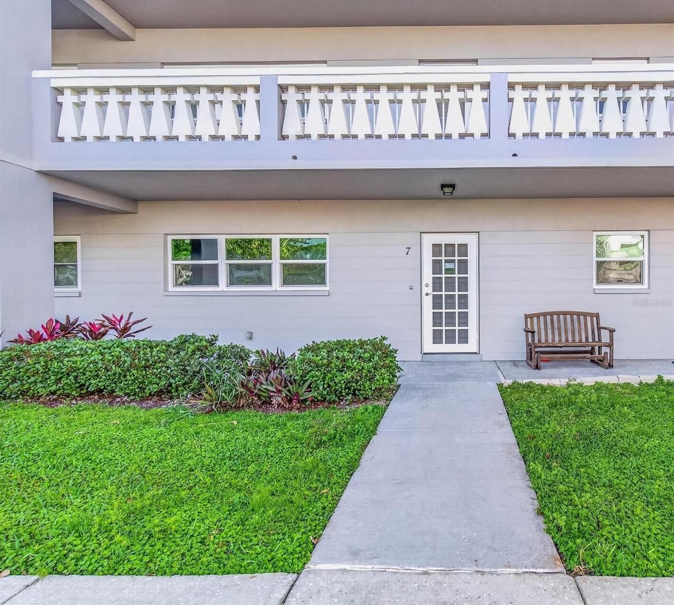 2295 AMERICUS BOULEVARD E 7