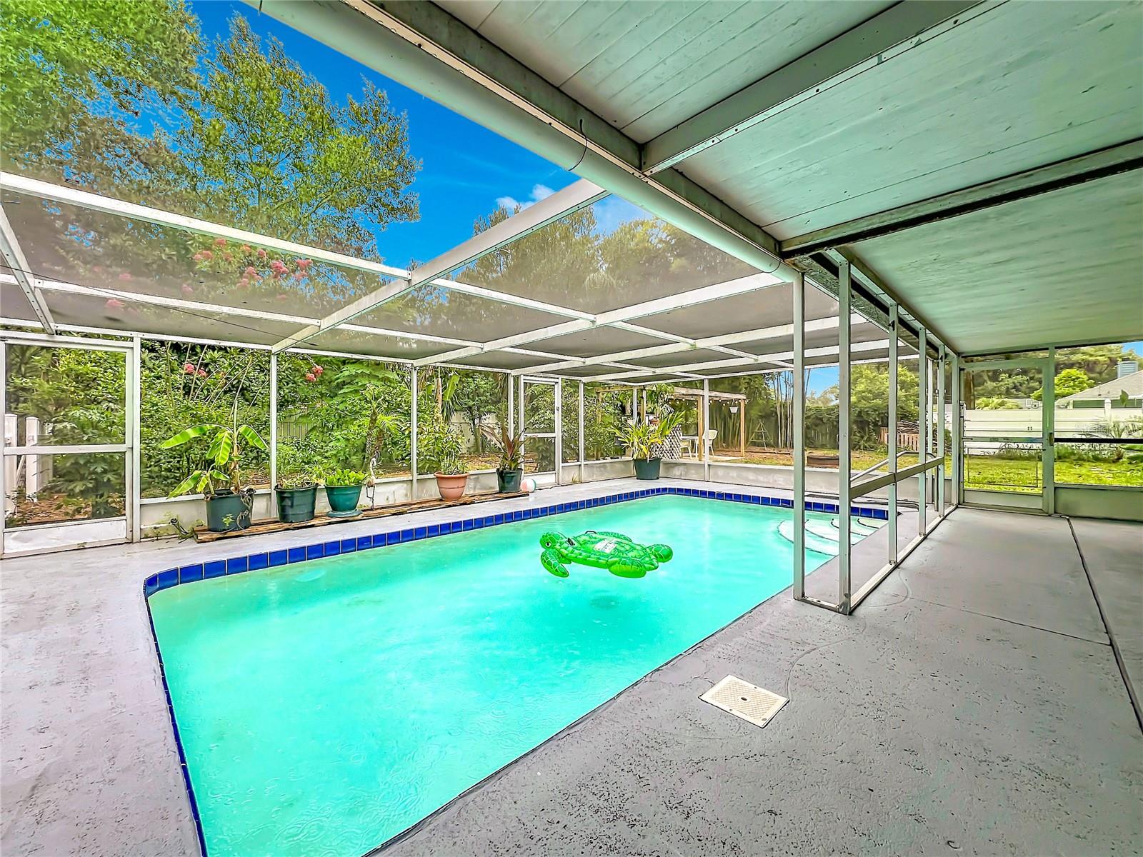 300 PINECREST ROAD
