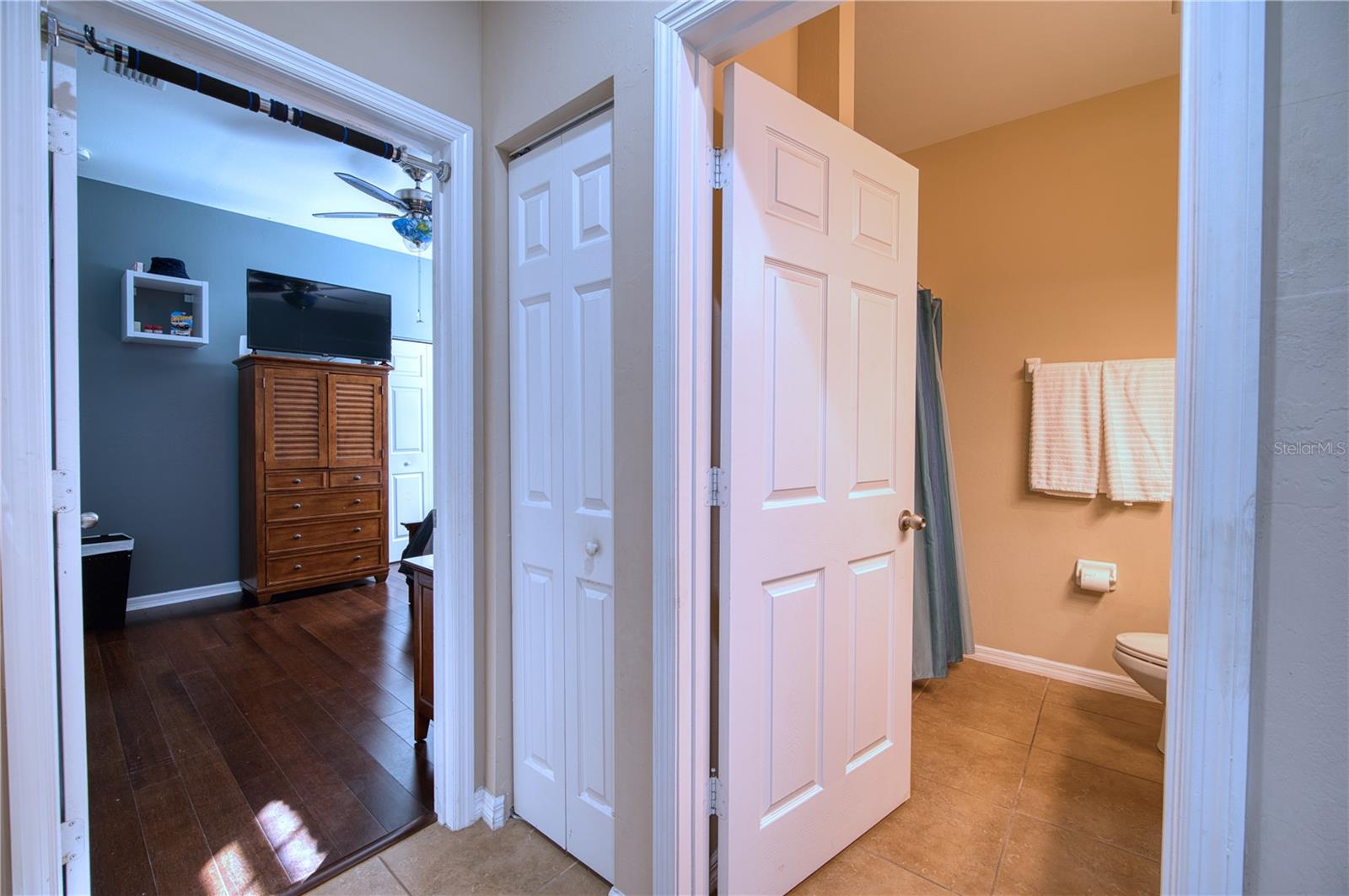 VENTURA VILLAGE - Residential