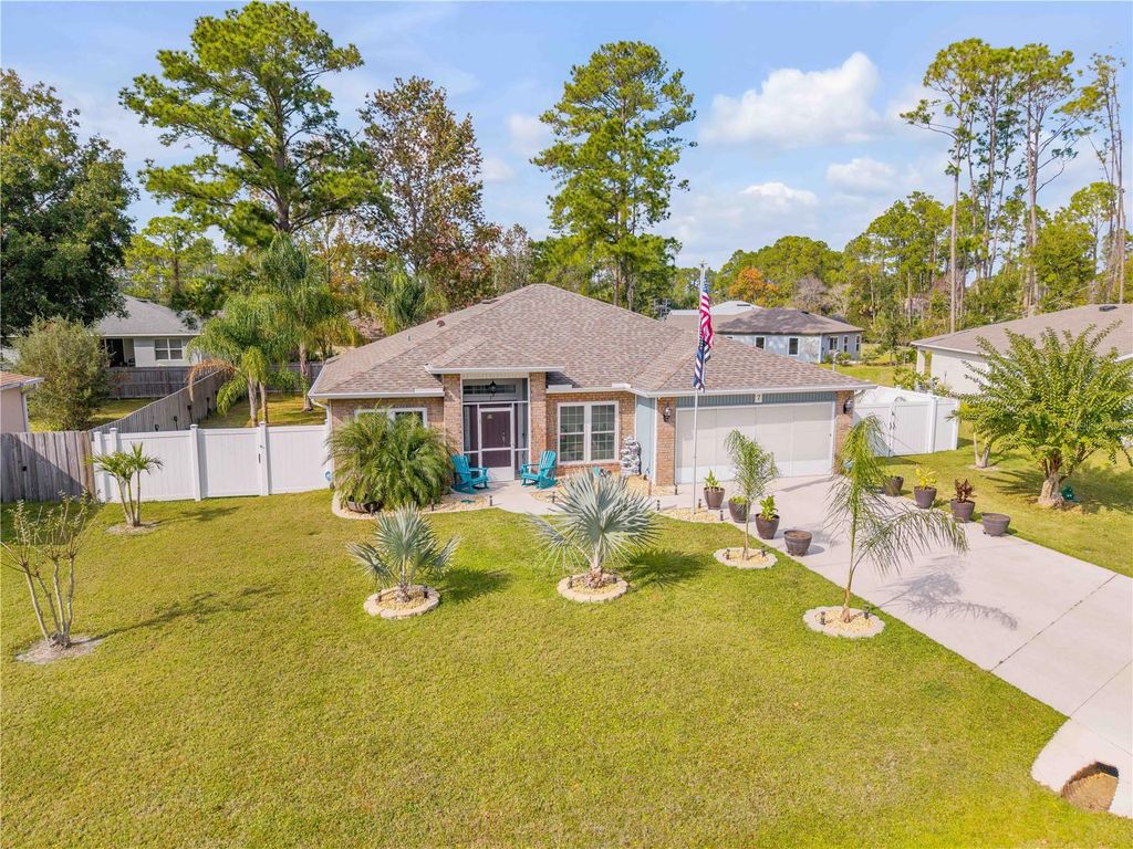 Photo of 7 Ranbay Place, Palm Coast, FL 32164 (MLS # NS1086665)