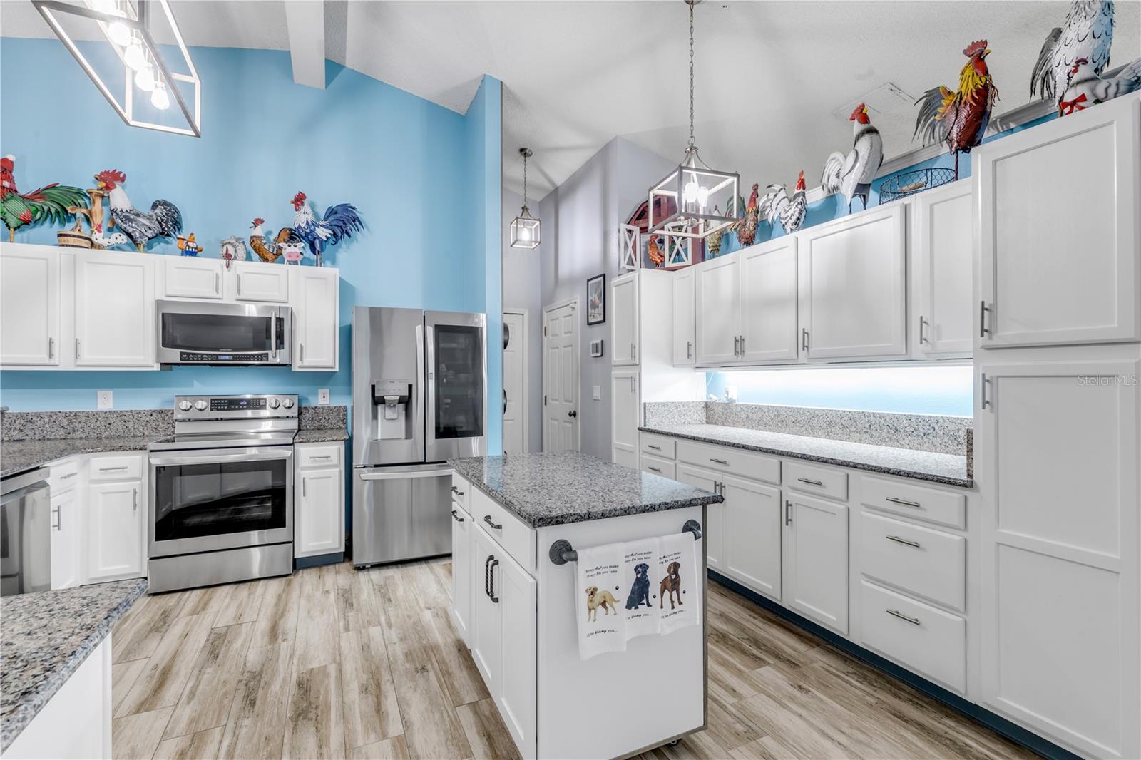 LEHIGH WOODS - Residential