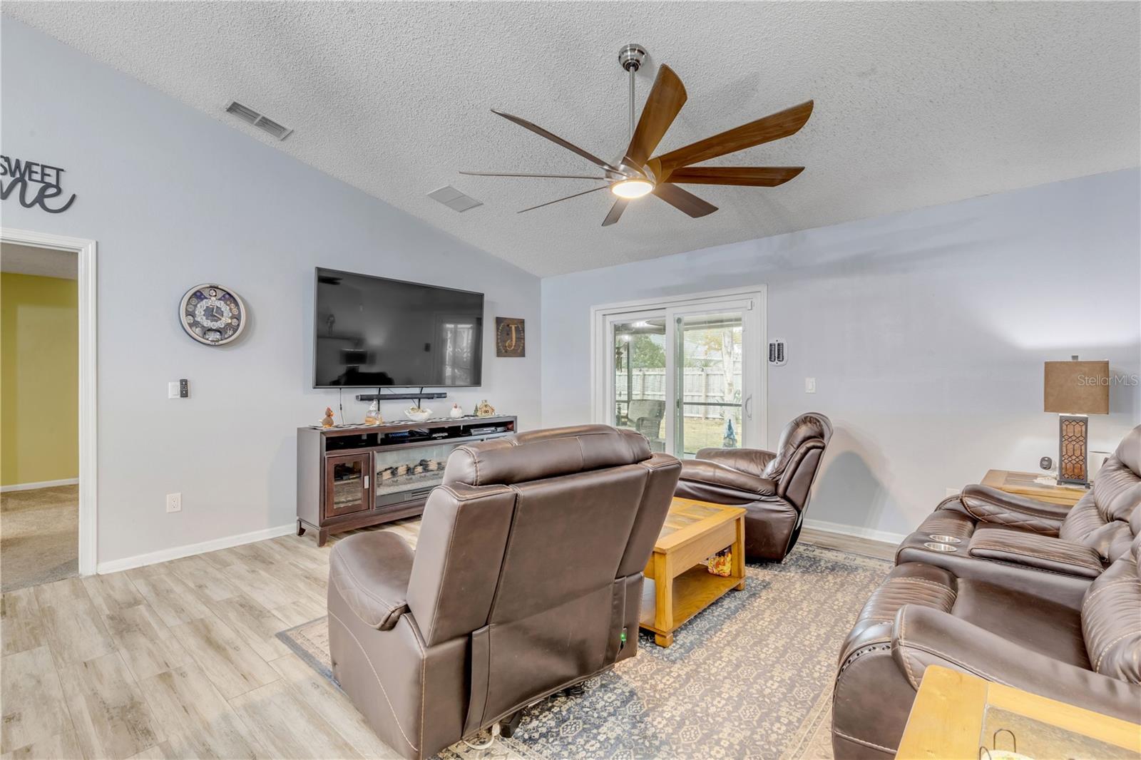 LEHIGH WOODS - Residential