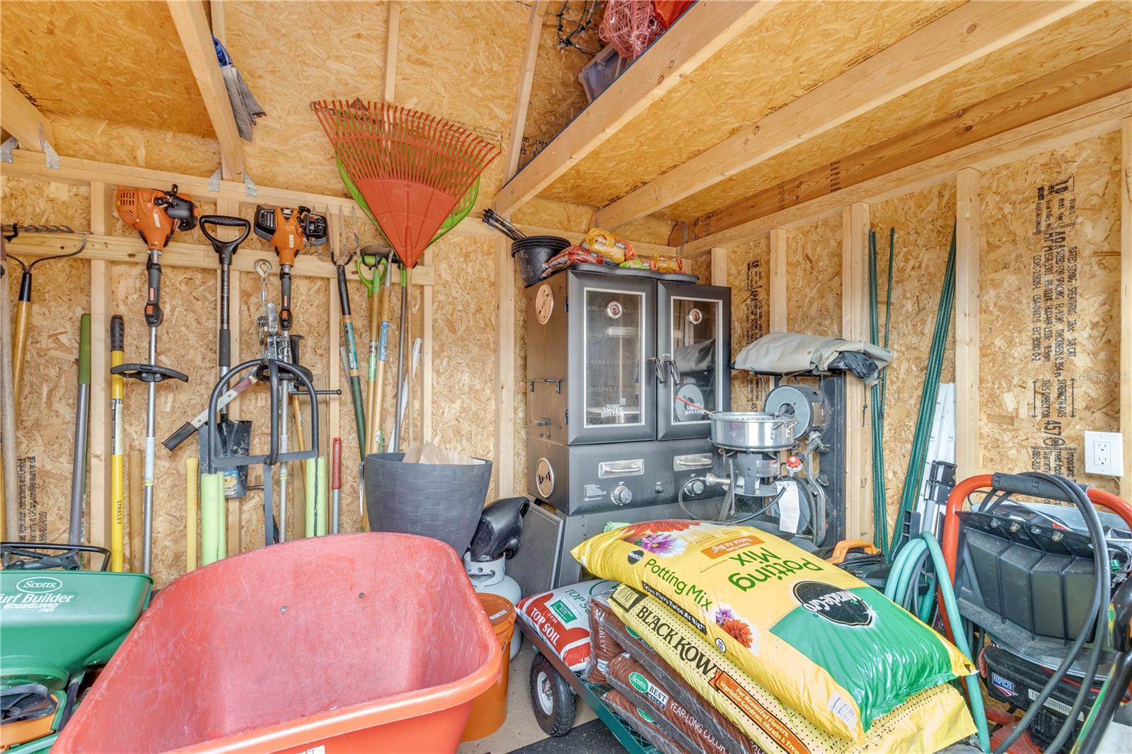 LEHIGH WOODS - Residential