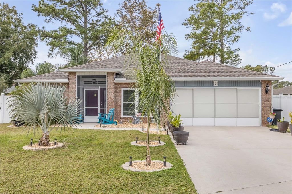 Photo of 7 Ranbay Place, Palm Coast, FL 32164 (MLS # NS1086665)