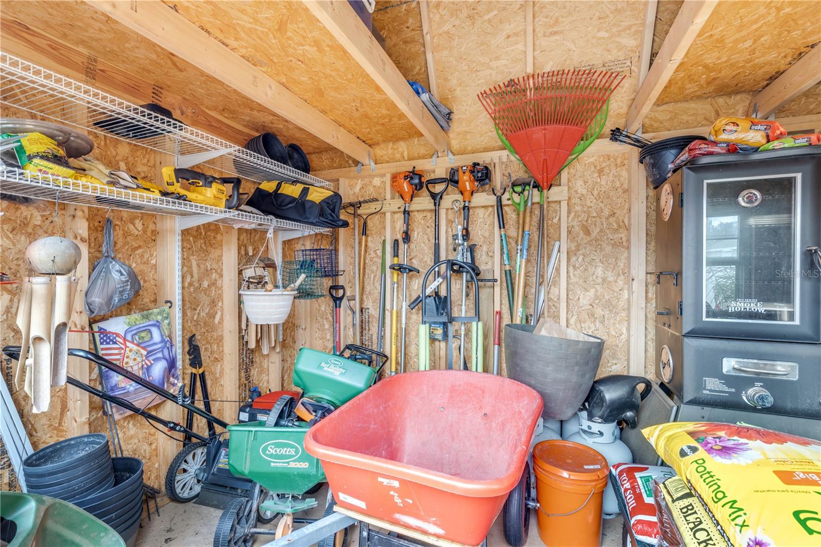 LEHIGH WOODS - Residential