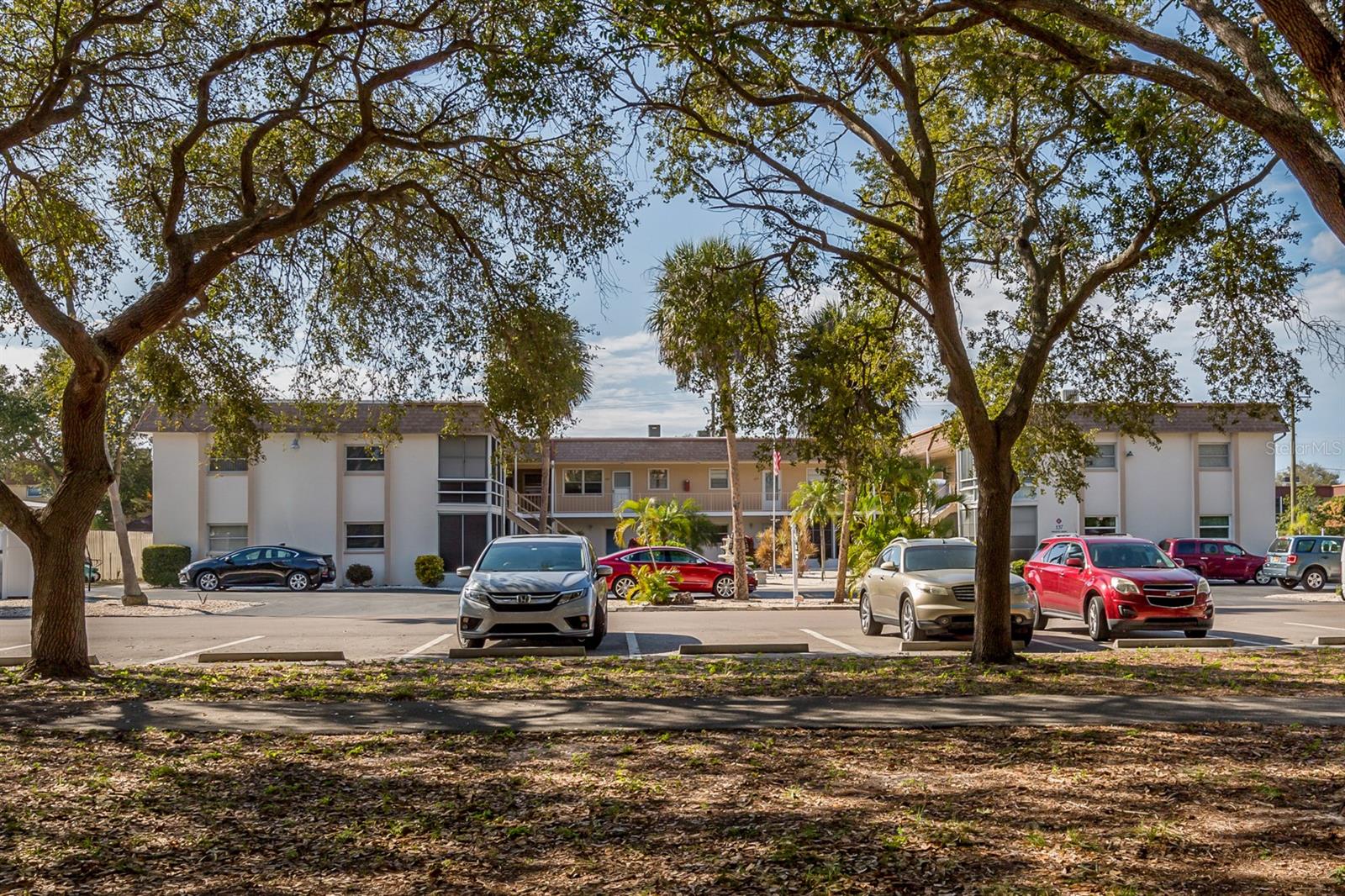 PARKVIEW MANOR - Residential