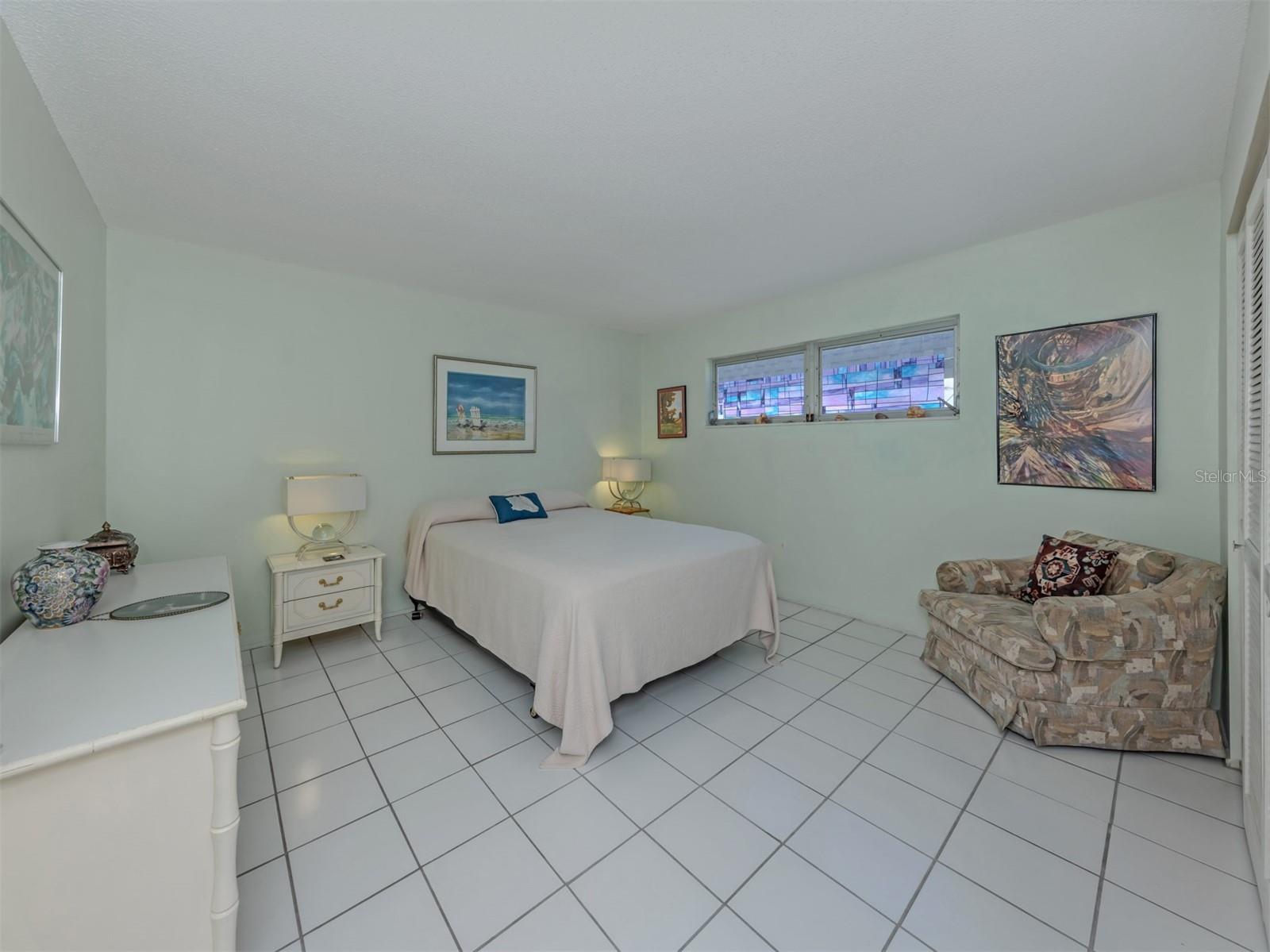PARKVIEW MANOR - Residential