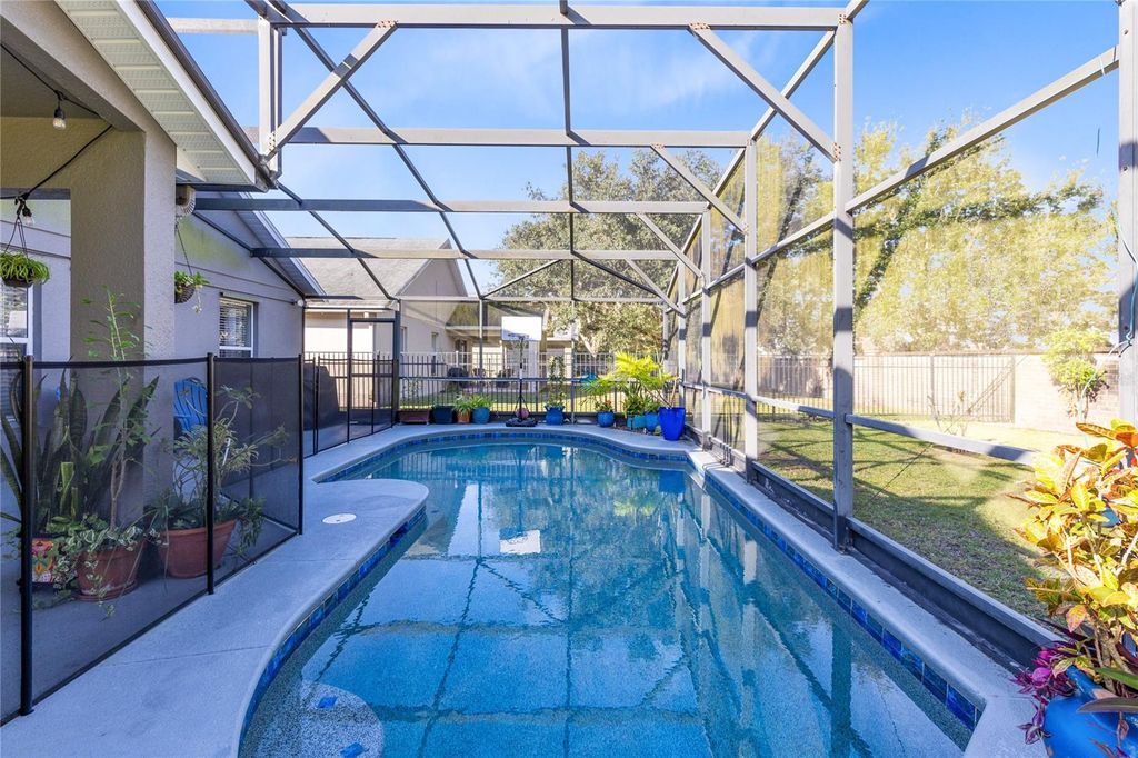 Photo of 1106 Willow Branch Drive, Orlando, FL 32828 (MLS # O6380936)