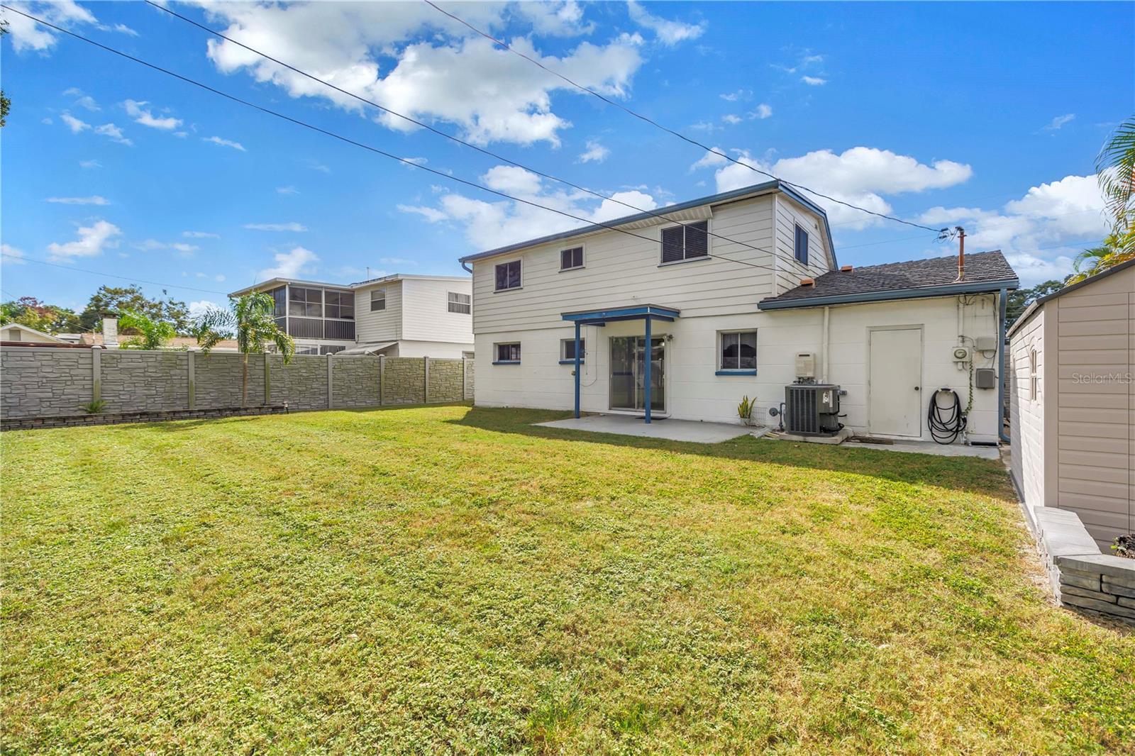 FAIRVIEW ESTATES - Residential Lease