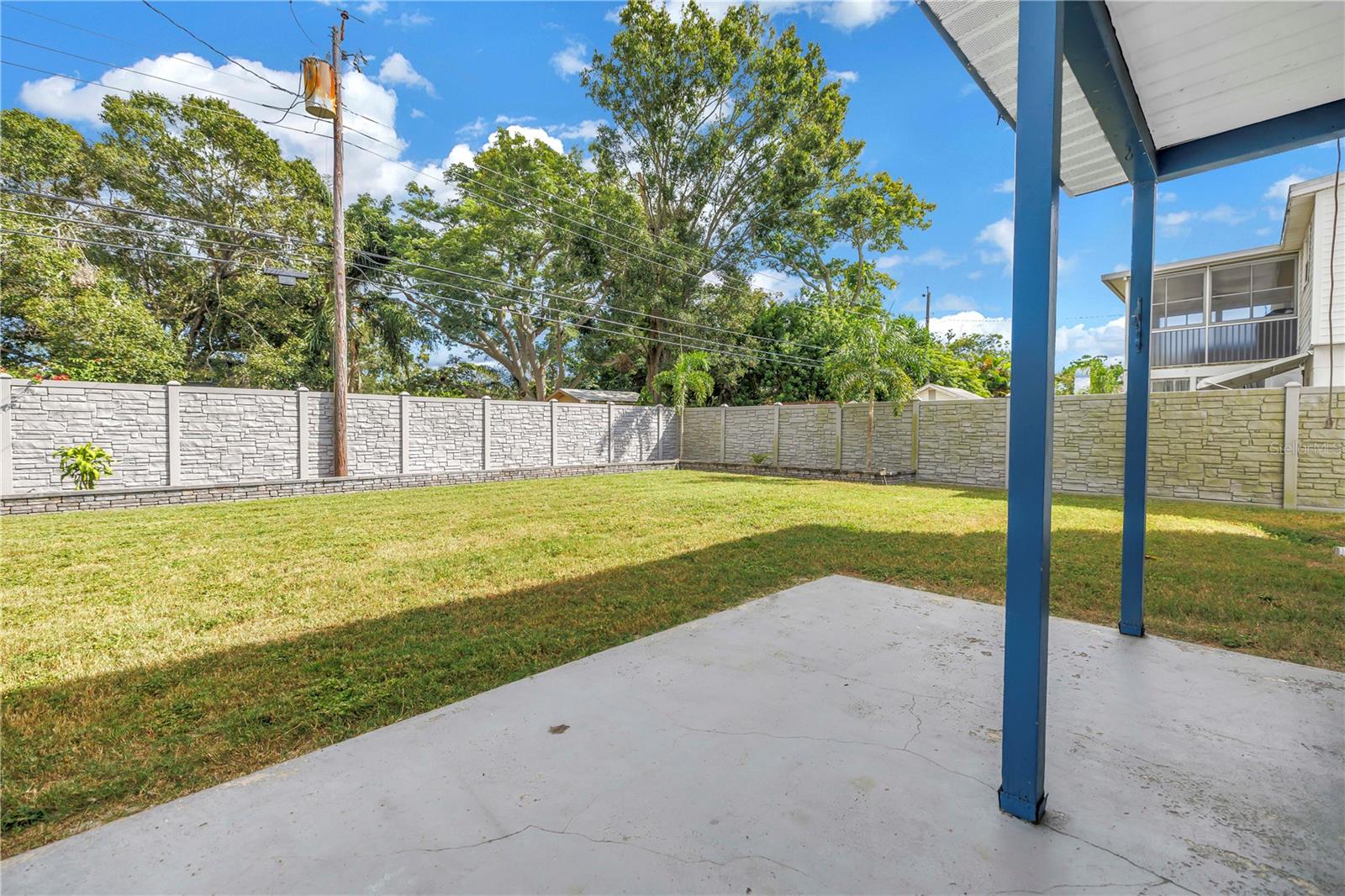 FAIRVIEW ESTATES - Residential Lease