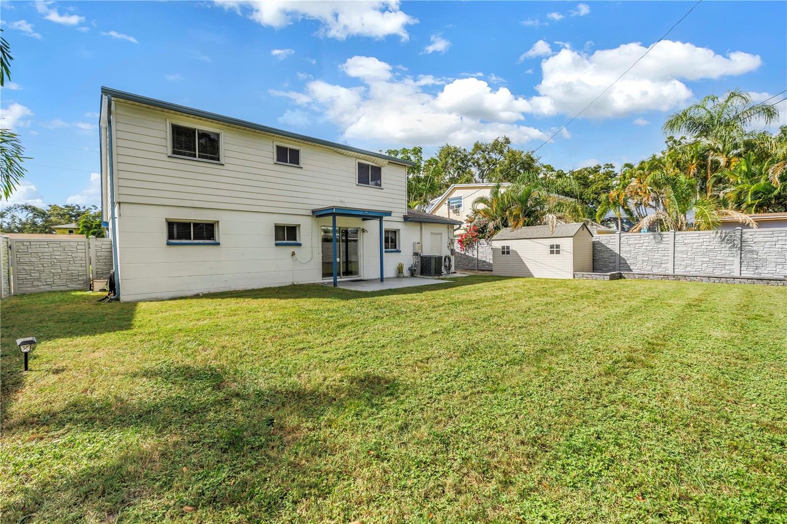 FAIRVIEW ESTATES - Residential Lease