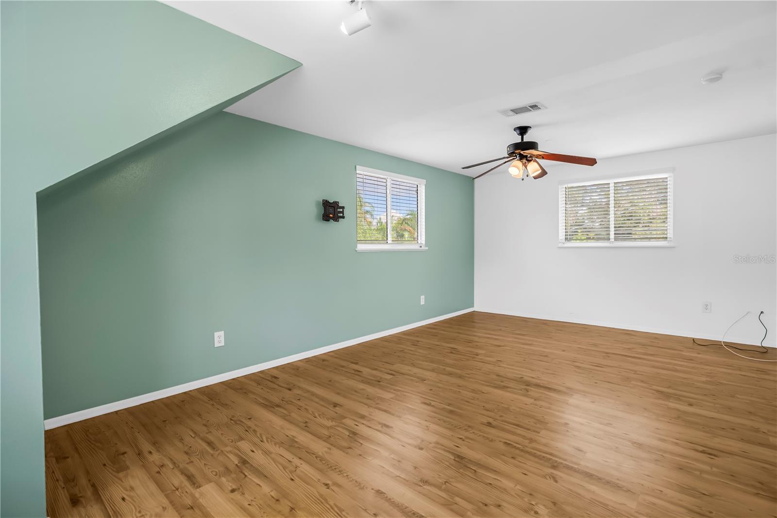 FAIRVIEW ESTATES - Residential Lease