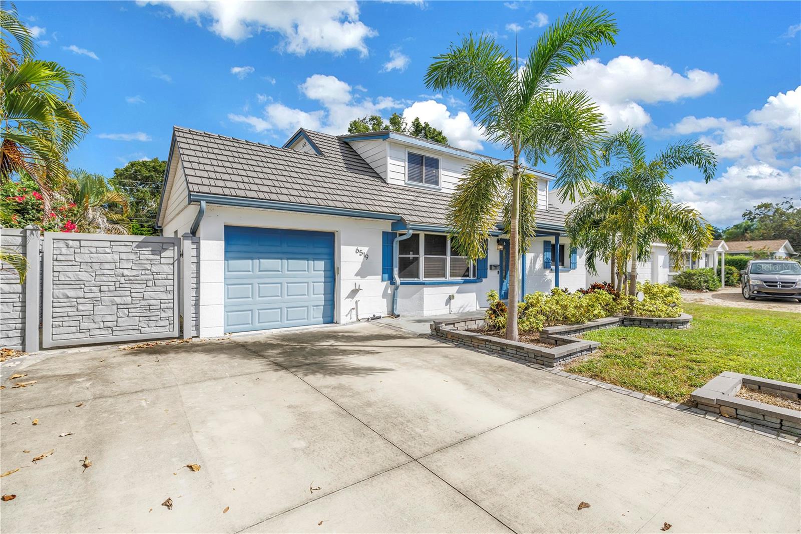 FAIRVIEW ESTATES - Residential Lease