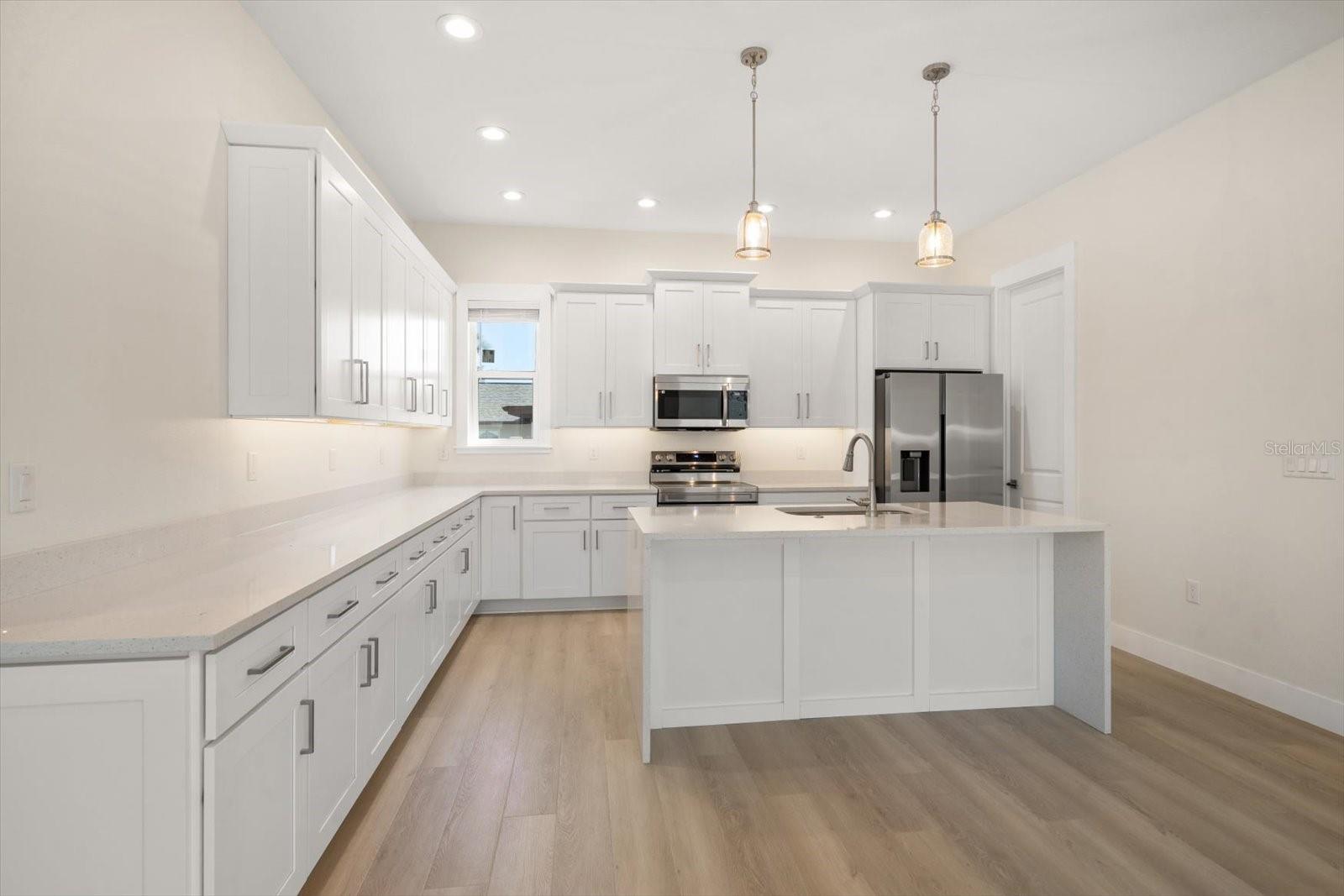 BAYVIEW ESTATES OF INDIAN ROCKS - Residential