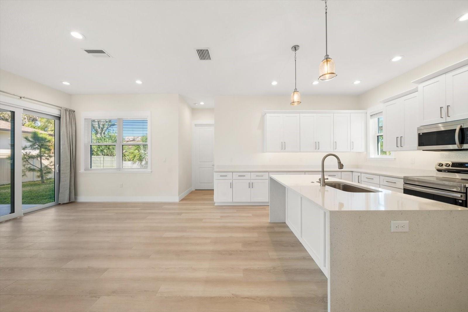 BAYVIEW ESTATES OF INDIAN ROCKS - Residential