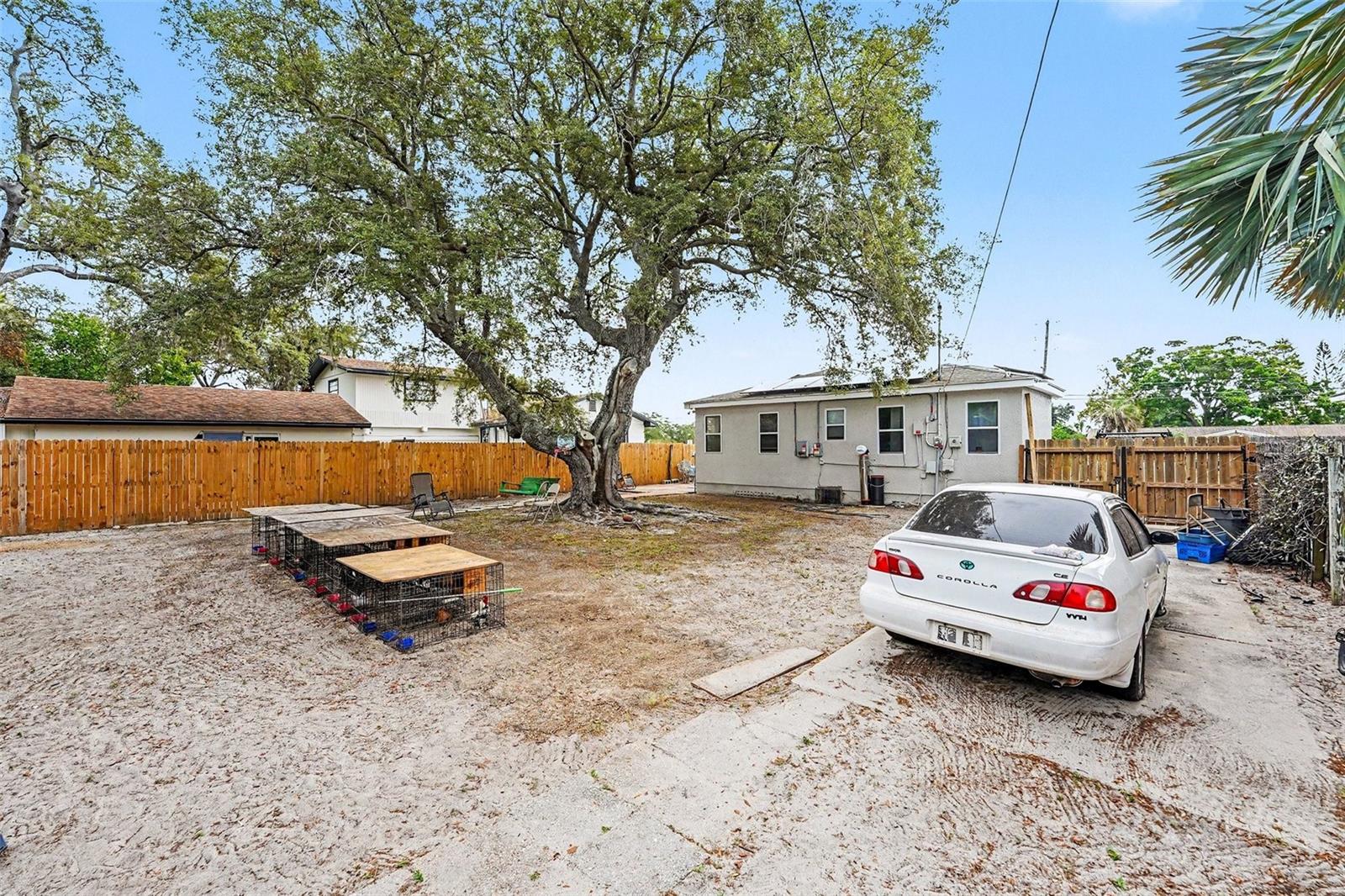 BREEZE HILL - Residential