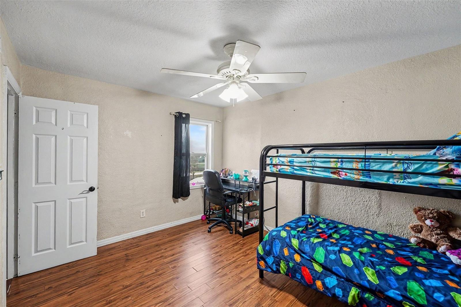 BREEZE HILL - Residential