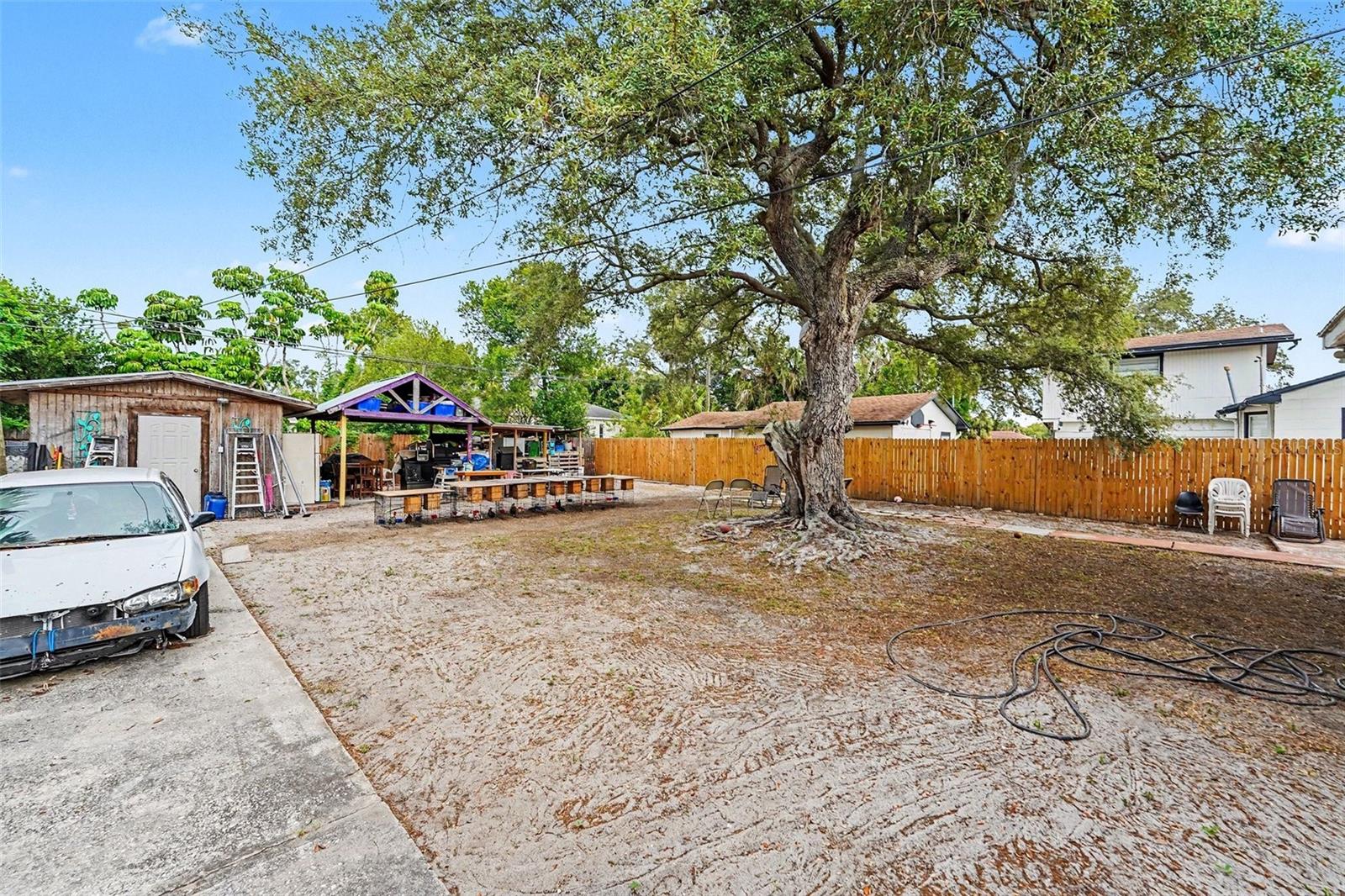 BREEZE HILL - Residential