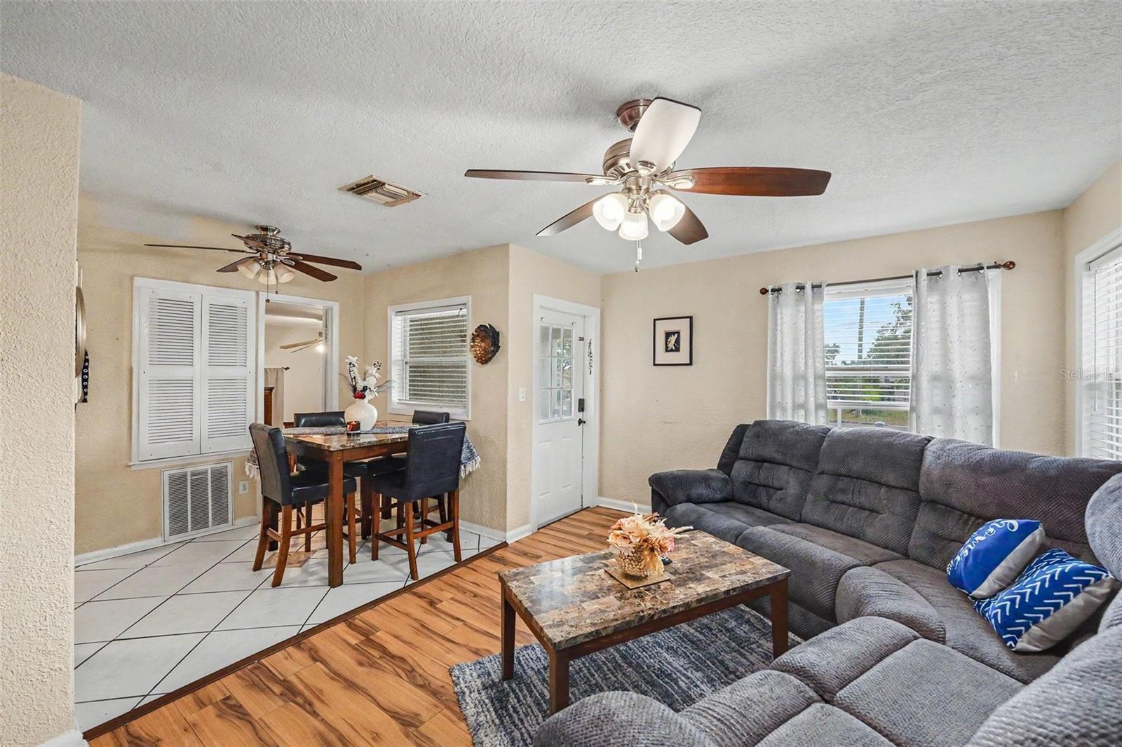 BREEZE HILL - Residential