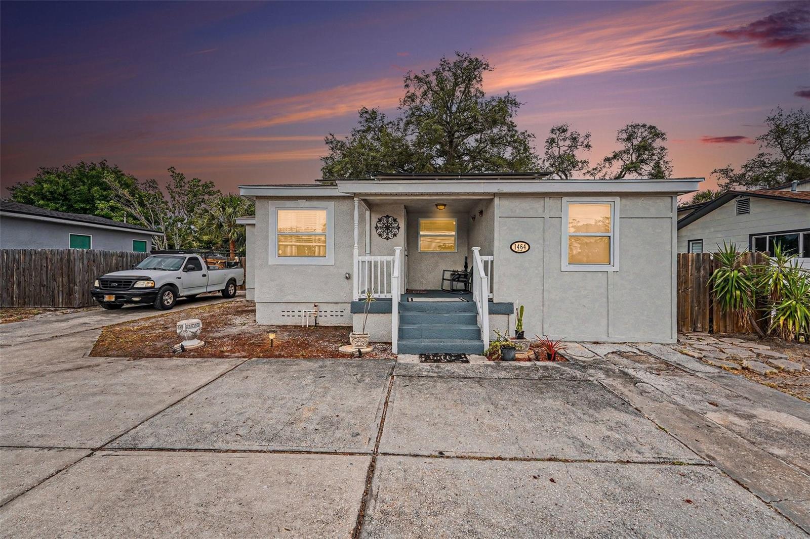 BREEZE HILL - Residential