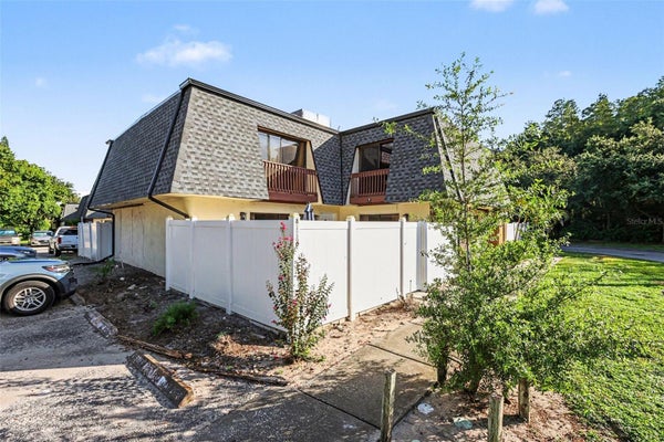 8114 OAK TRACE WAY UNIT C, TAMPA, FL 33634 - Image fd120ca2c9ffbe05889b6ec0acd9e8c8/1550805554