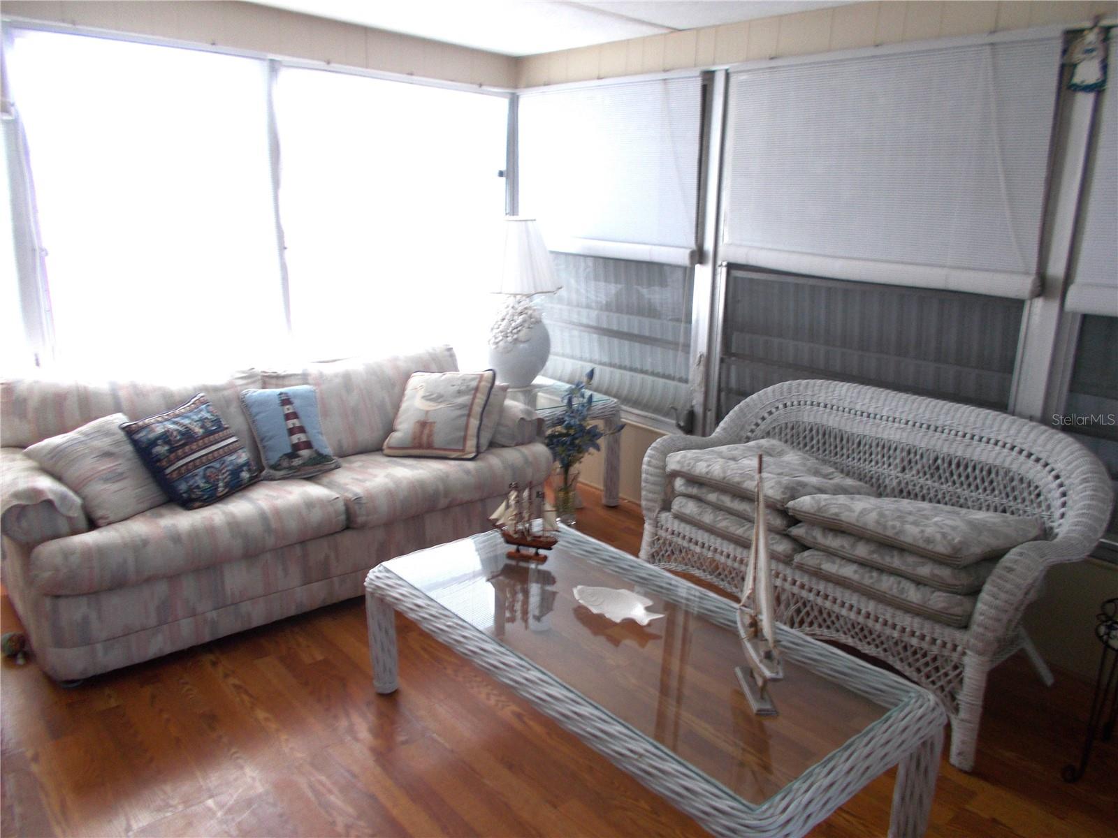 HOLIDAY PARK - Residential