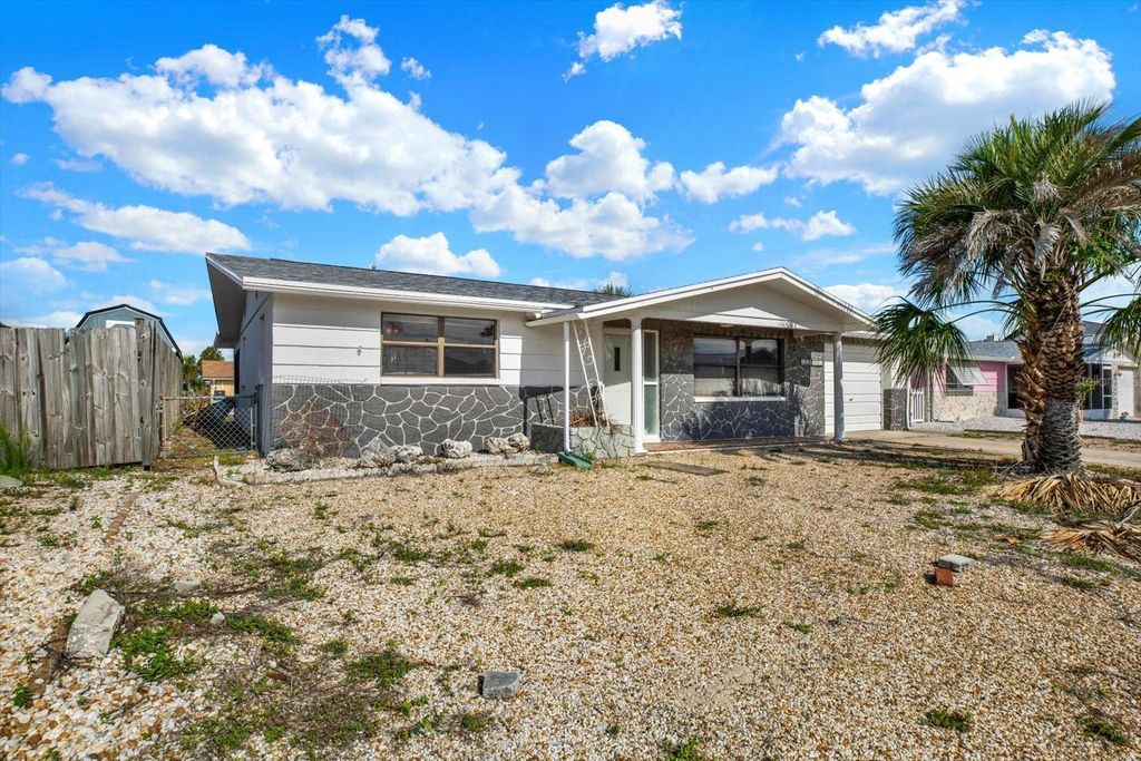 Photo of 13605 Garris Drive, Hudson, FL 34667 (MLS # W7885778)