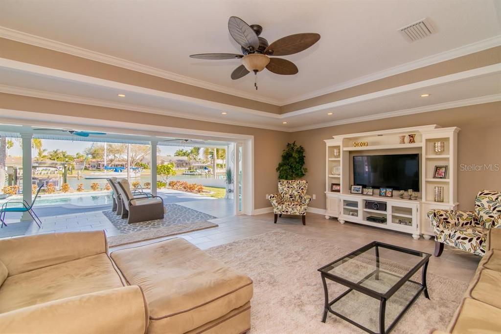 ISLAND ESTATES OF CLEARWATER - Residential