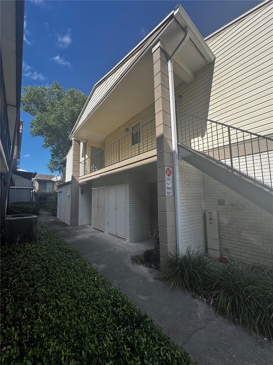 5917 VILLAGE CIRCLE 5917