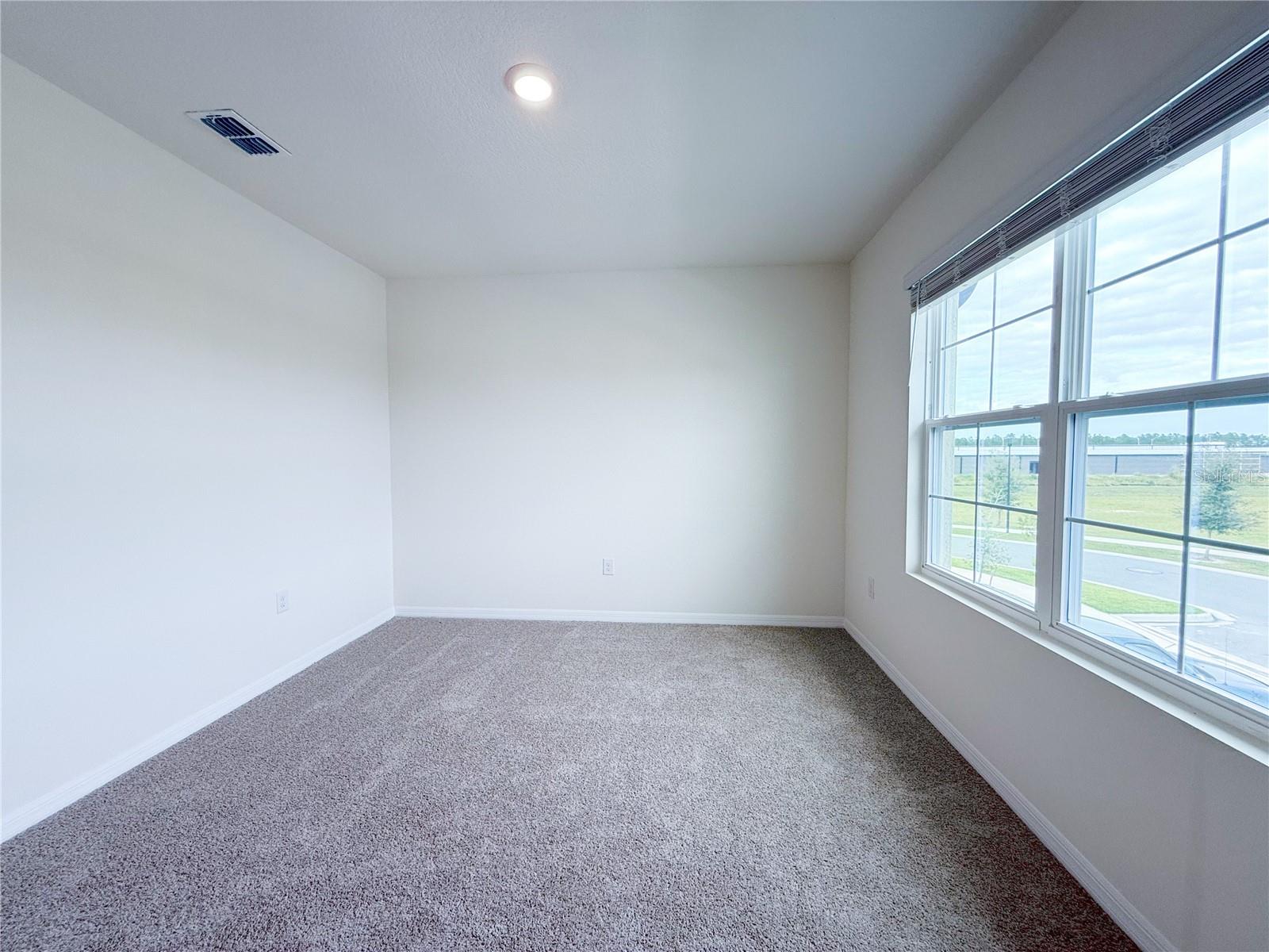 THOMPSON GROVE - Residential Lease