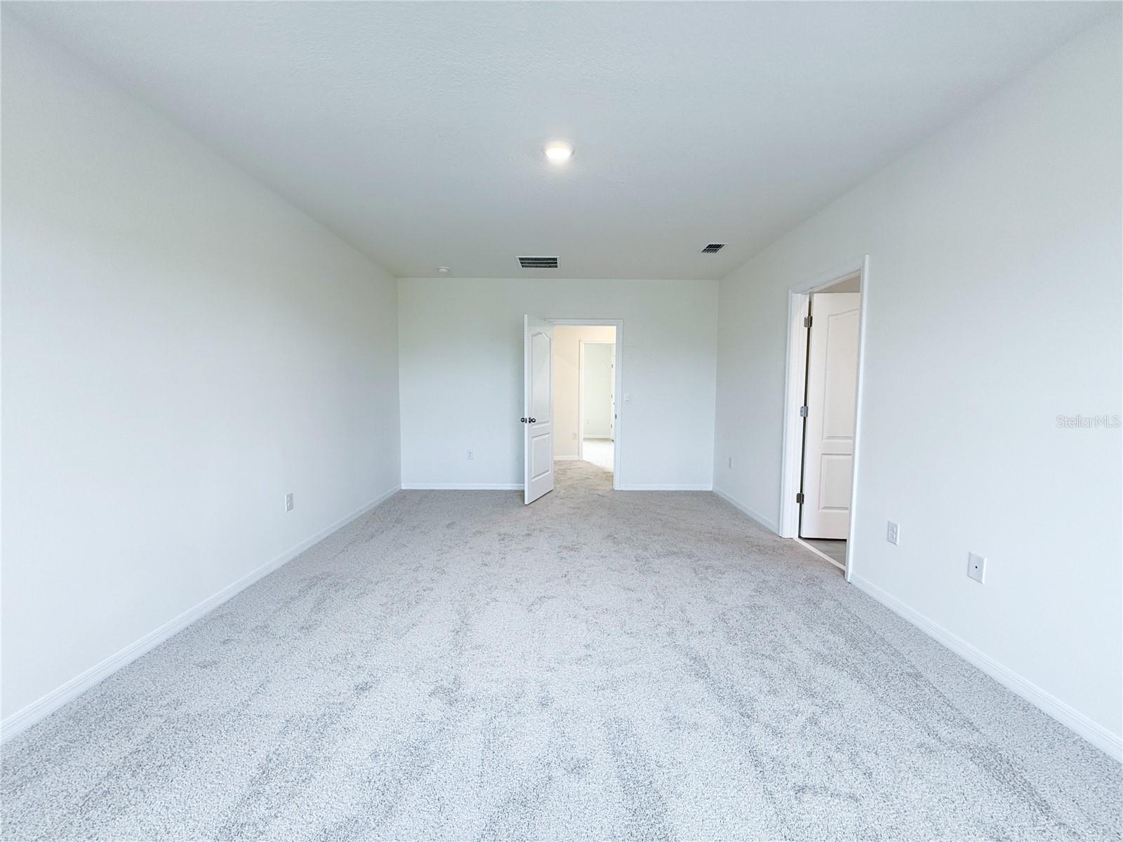 THOMPSON GROVE - Residential Lease