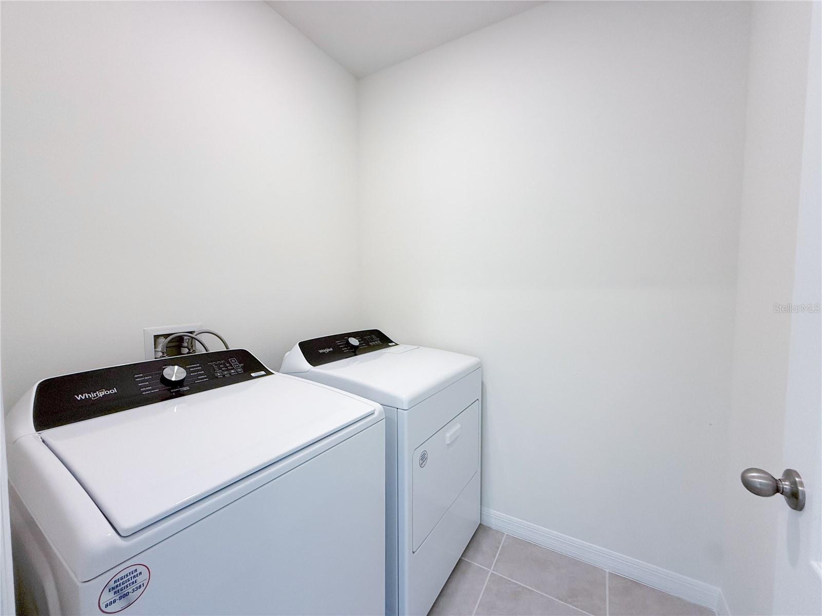 THOMPSON GROVE - Residential Lease