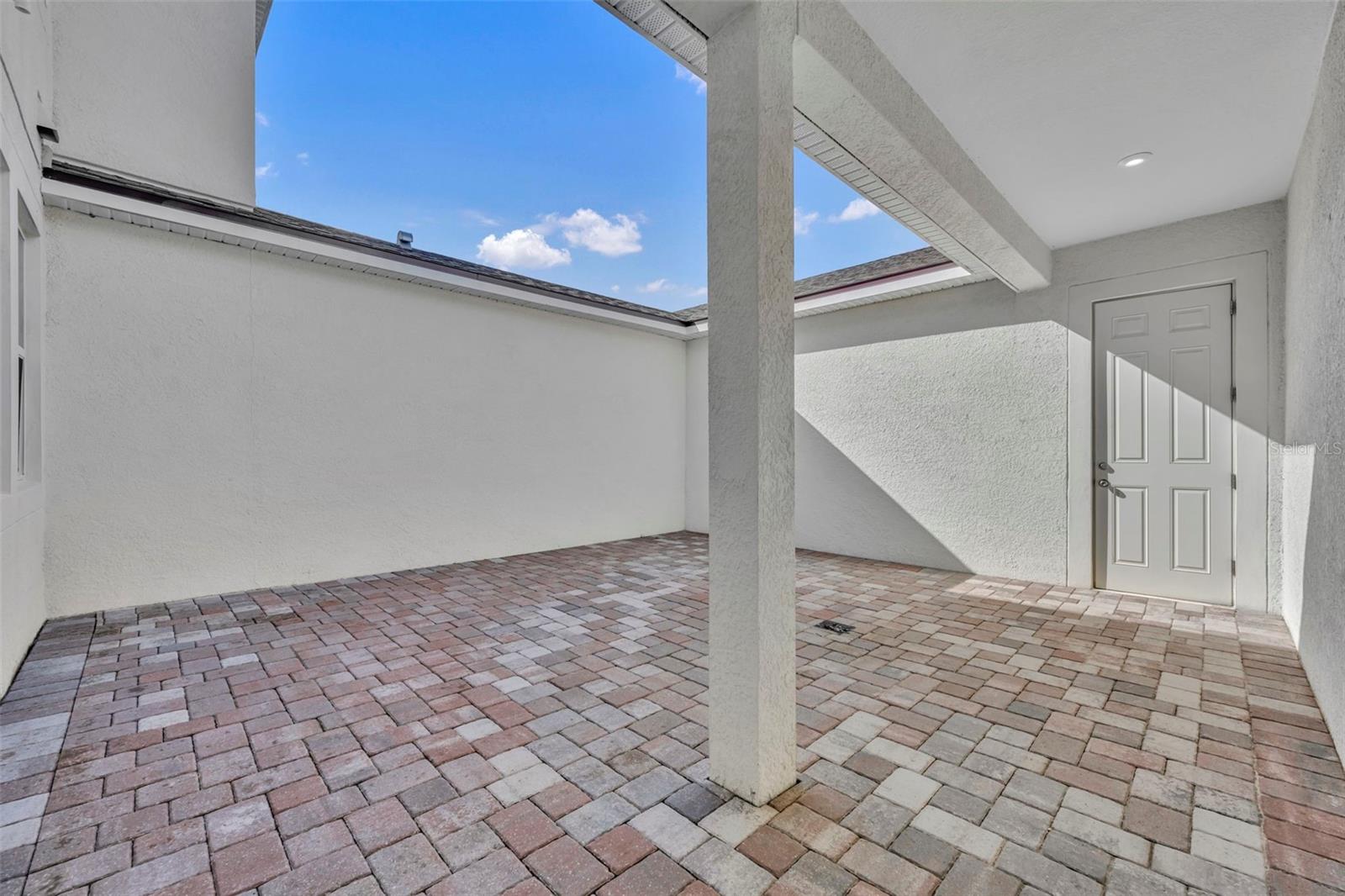 HAWKSMOOR PH 3 - Residential