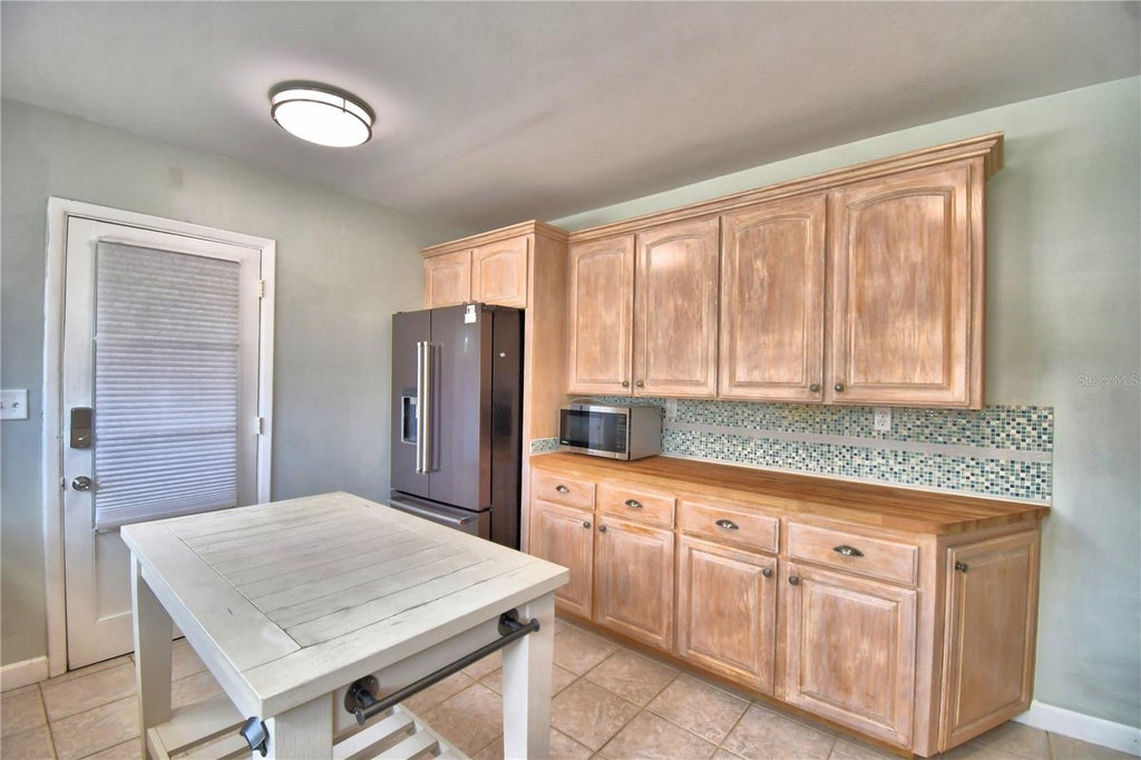 Photo of 1620 17th Street NW, Winter Haven, FL 33881 (MLS # P4938977)