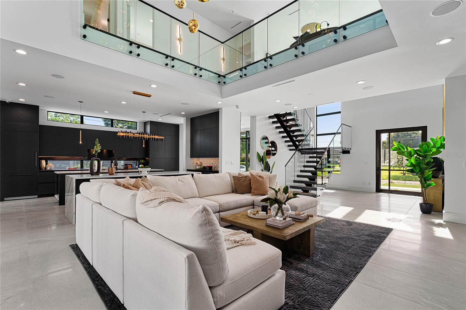 SUNSET PARK - Residential