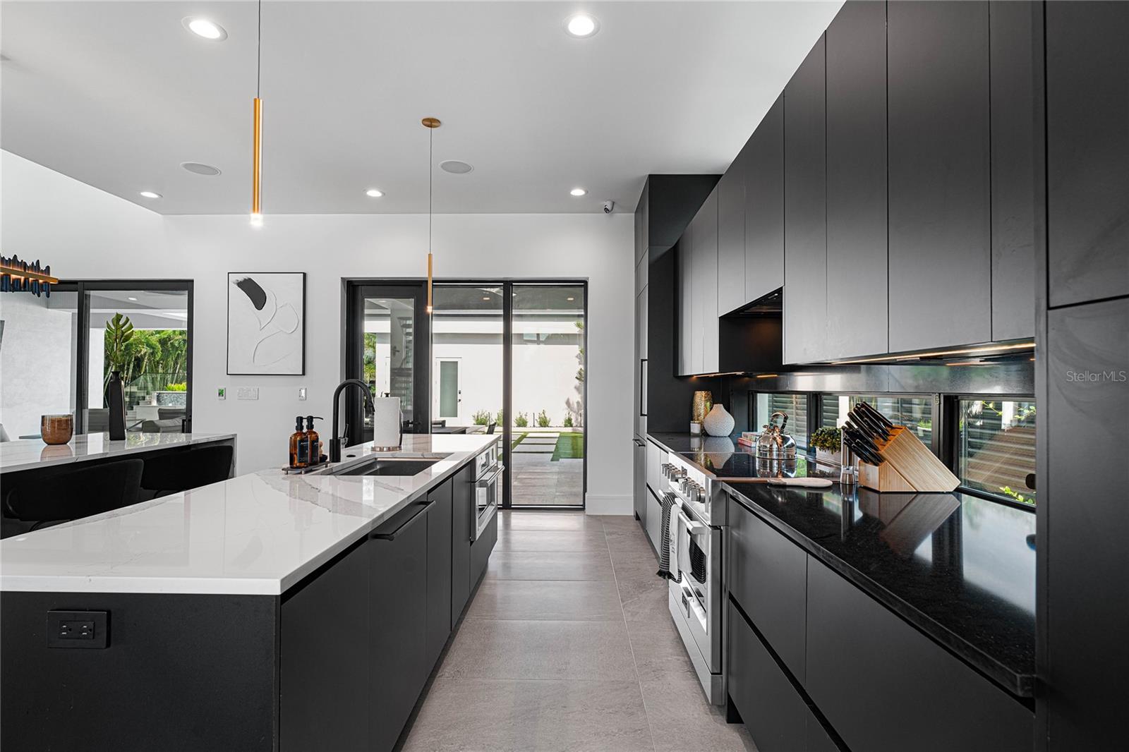 SUNSET PARK - Residential