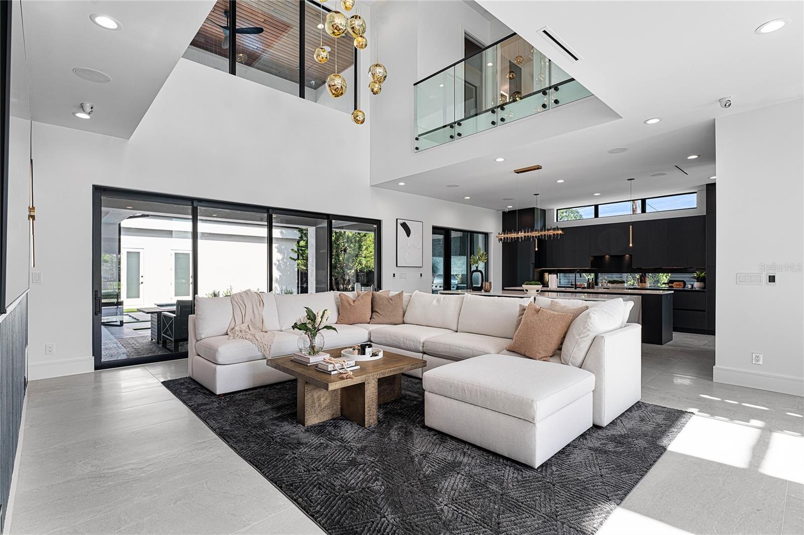 SUNSET PARK - Residential