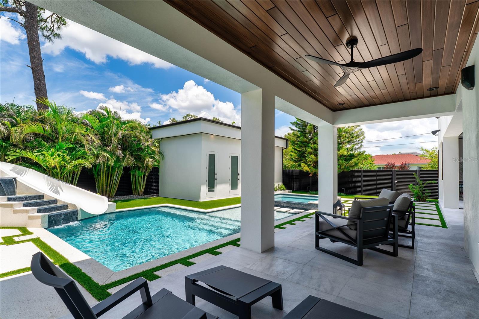 SUNSET PARK - Residential