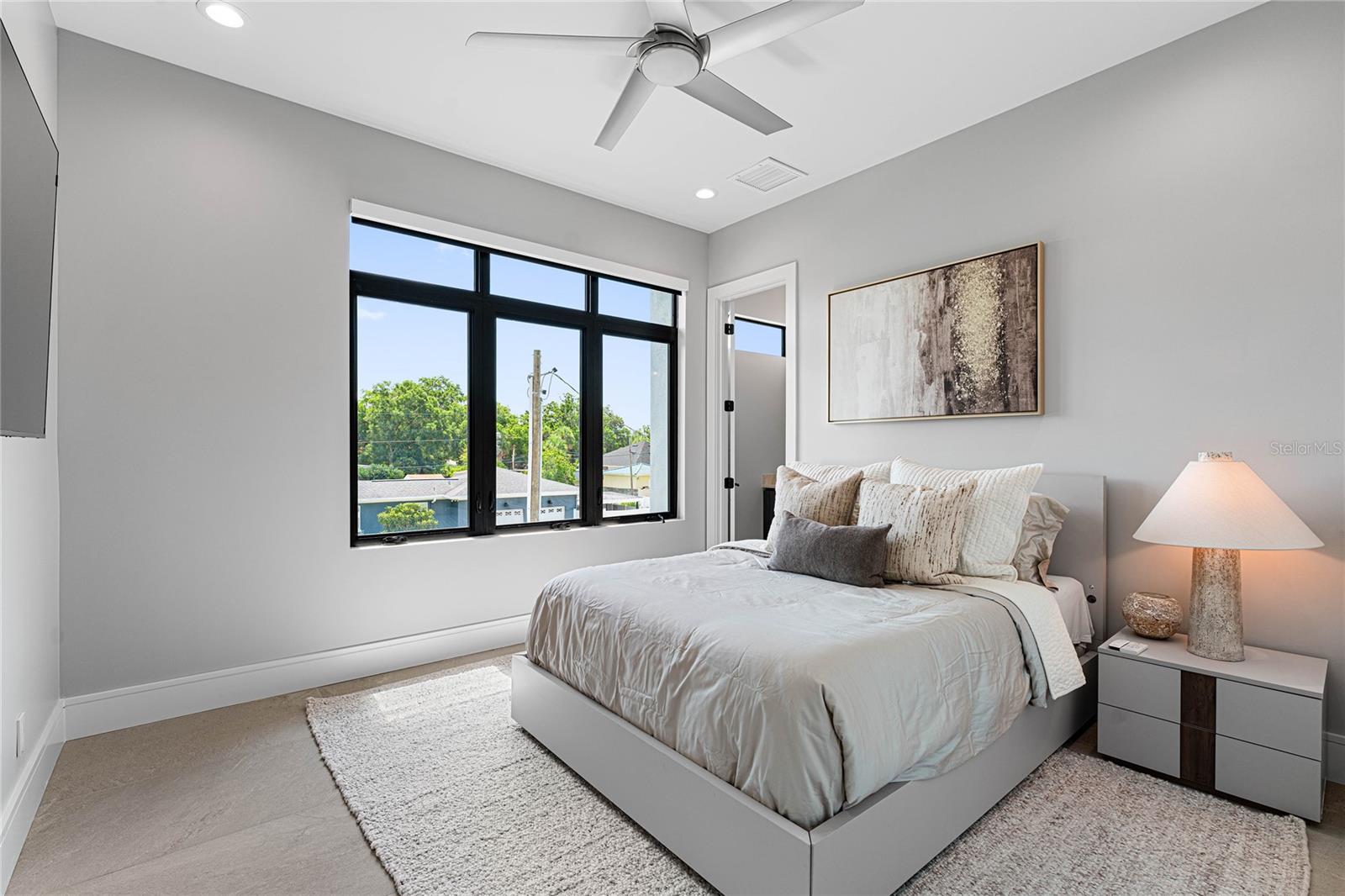 SUNSET PARK - Residential