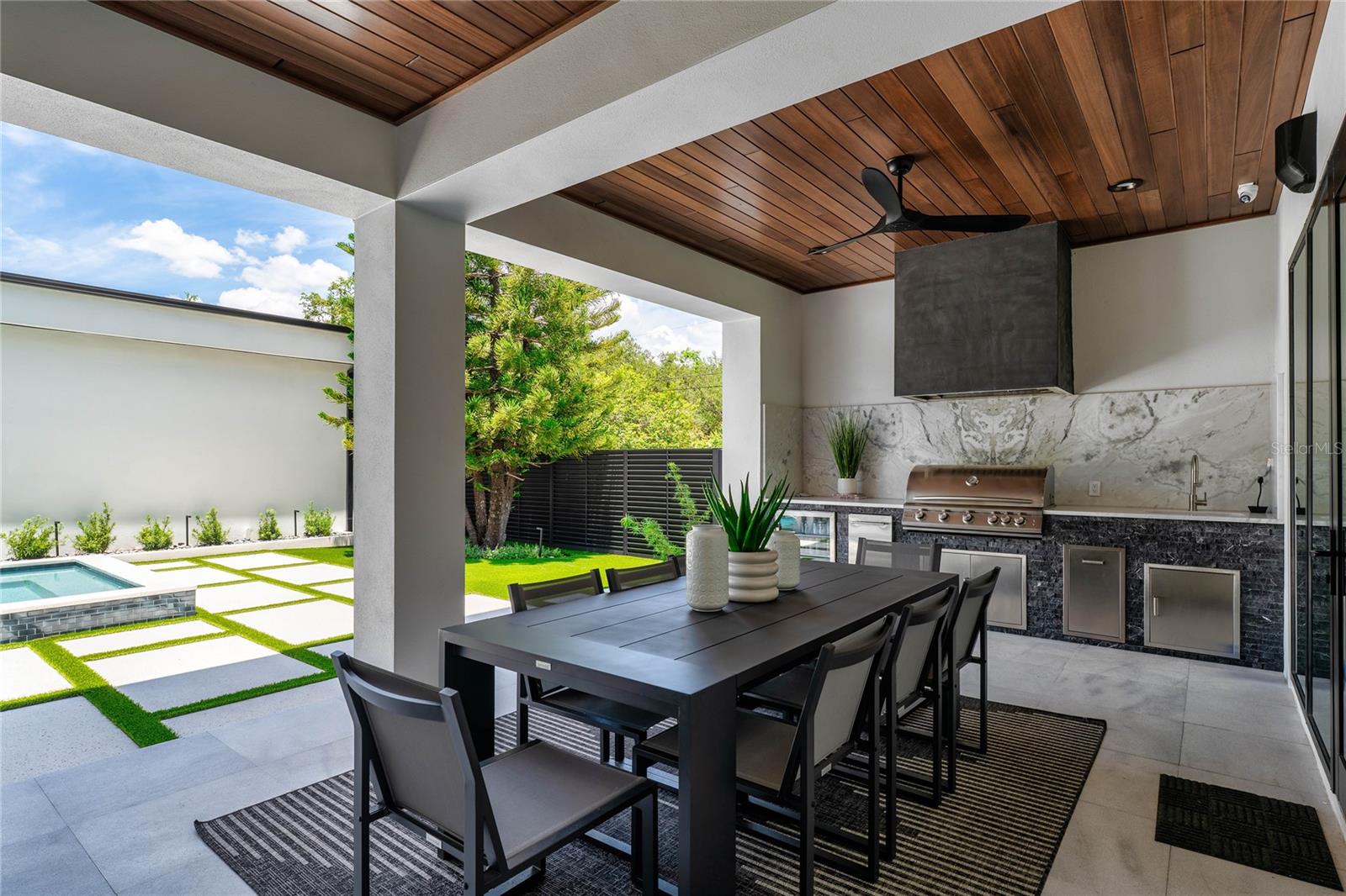 SUNSET PARK - Residential