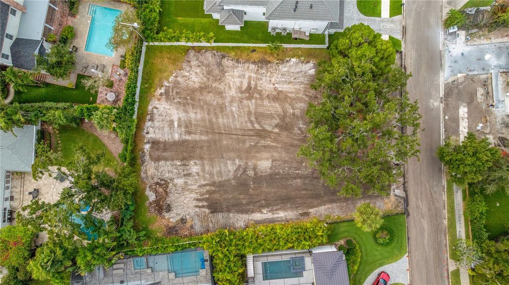 Photo of 5002 W Poe Avenue, Tampa, FL 33629 (MLS # TB8433875)