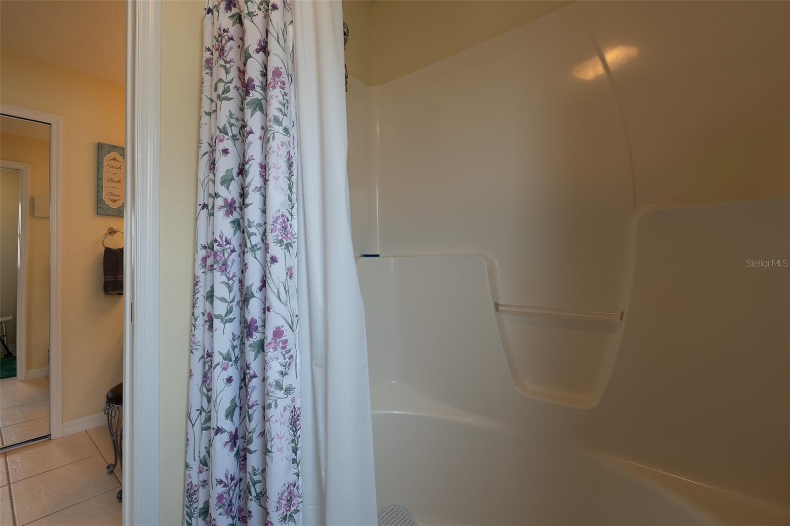 SUMMERGLEN PH 02 - Residential