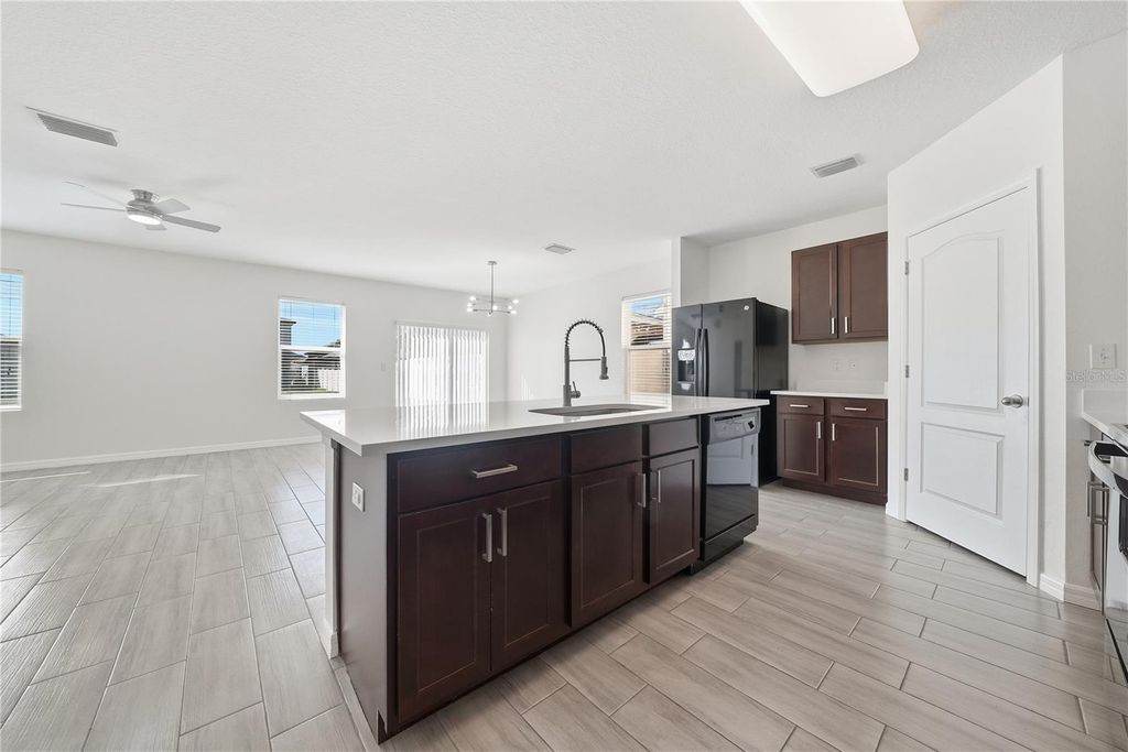 Photo of 547 Hartford Heights Street, Spring Hill, FL 34609 (MLS # O6352829)