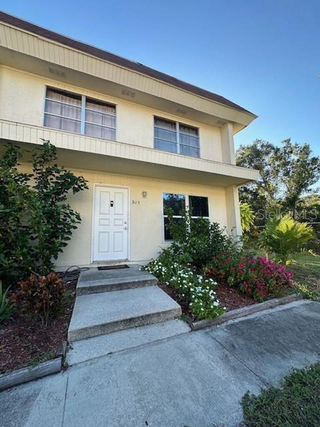 Photo of 323 Amherst Avenue #52, Sarasota, FL 34232 (MLS # A4667578)