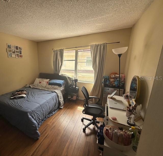 FAIRWAY OAKS - Residential