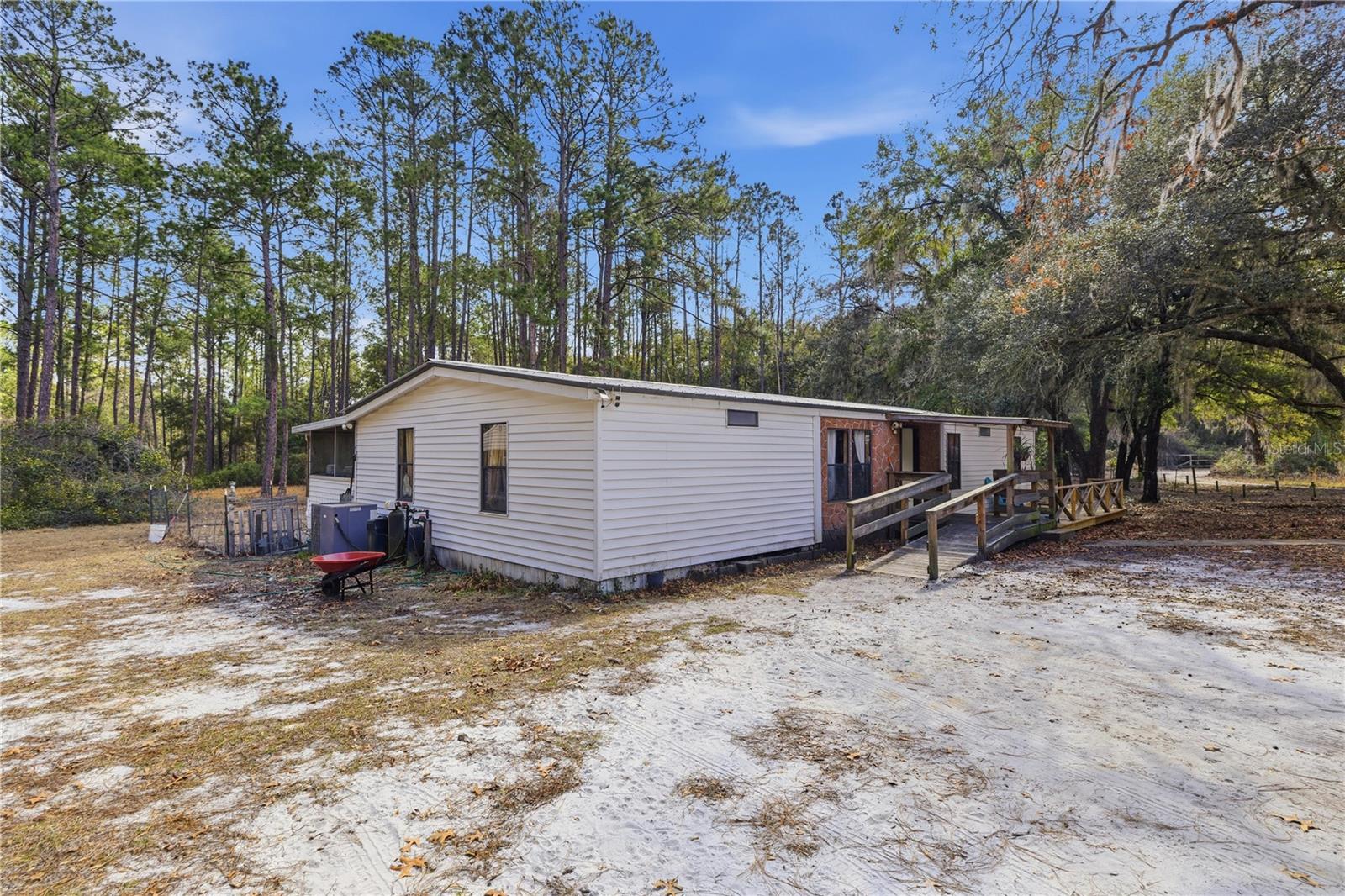 METES & BOUNDS - Residential