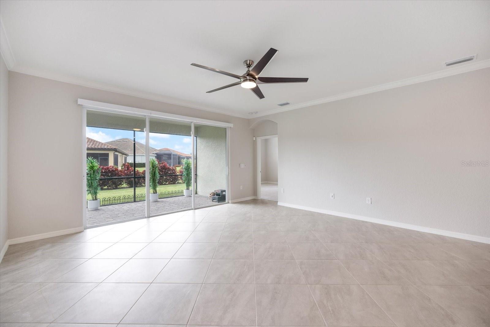ARBOR GRANDE - Residential