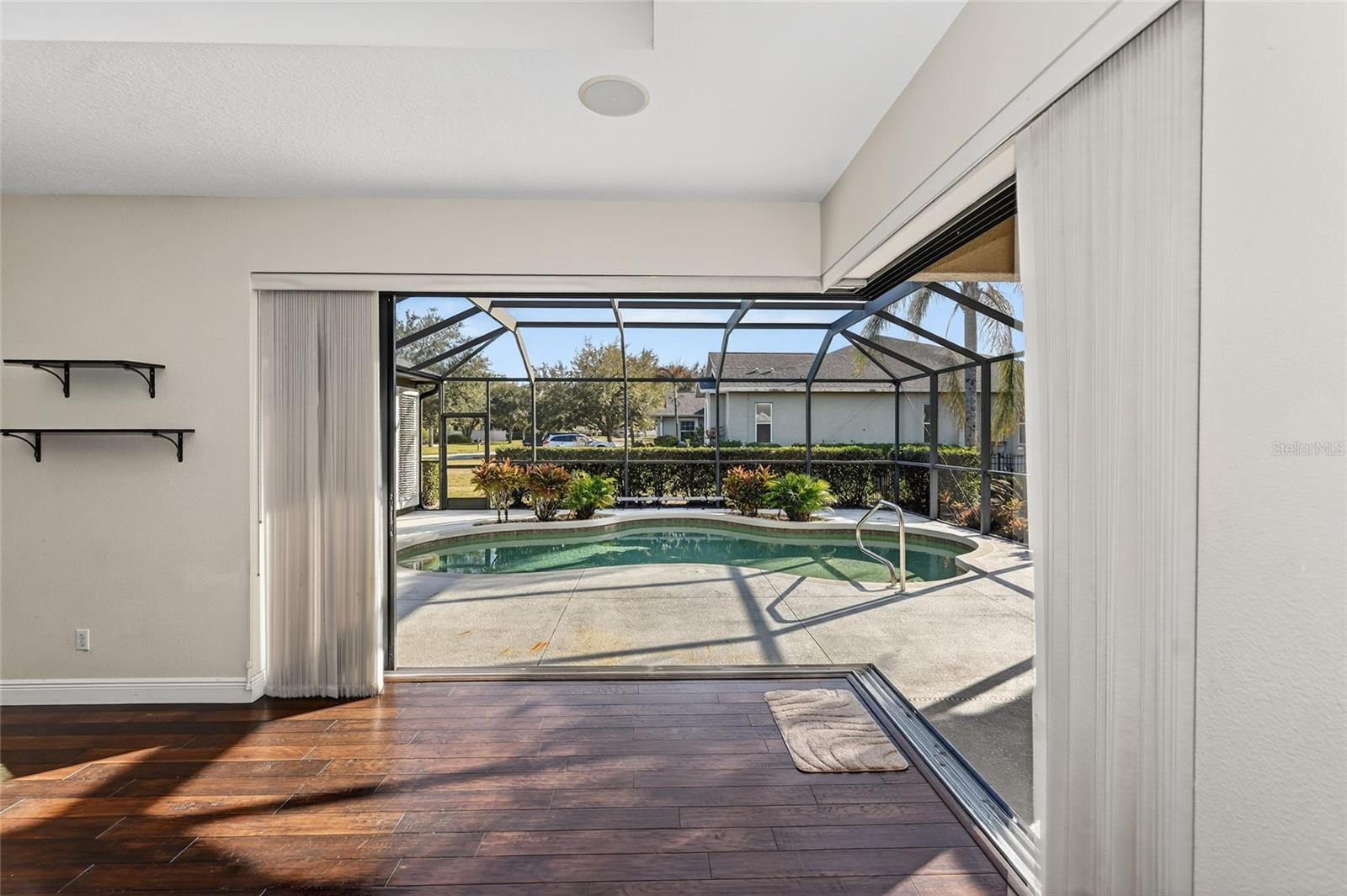 MILL CREEK - Residential