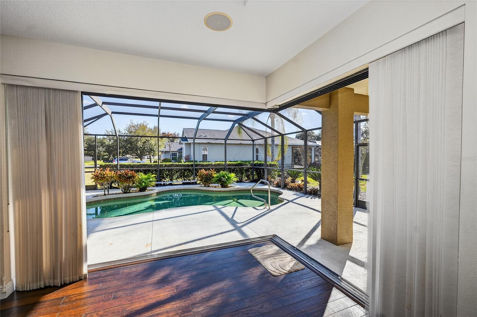 MILL CREEK - Residential